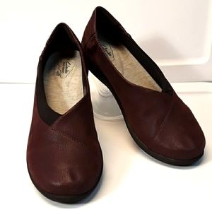 Clarks Womens Sillian Jetay Slip On Shoes Purple size 11 Ballet Flats Ortholite